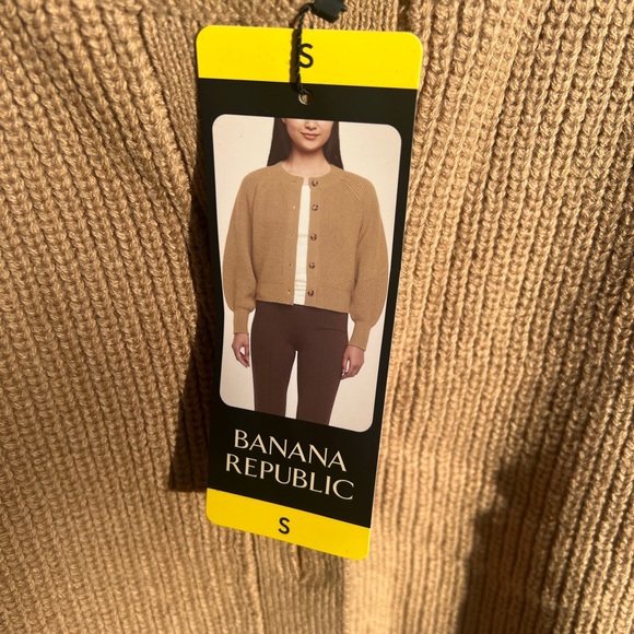 NWT Banana Republic Camel Knit Cardigan Size Small - Picture 3 of 6